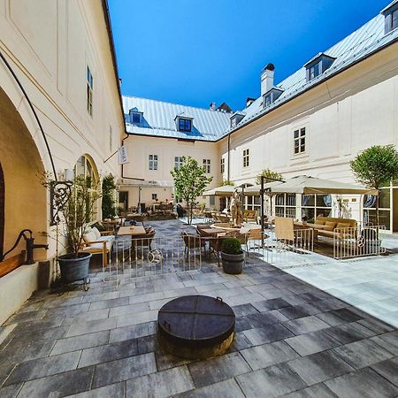 Opera Apartments Banská Štiavnica エクステリア 写真