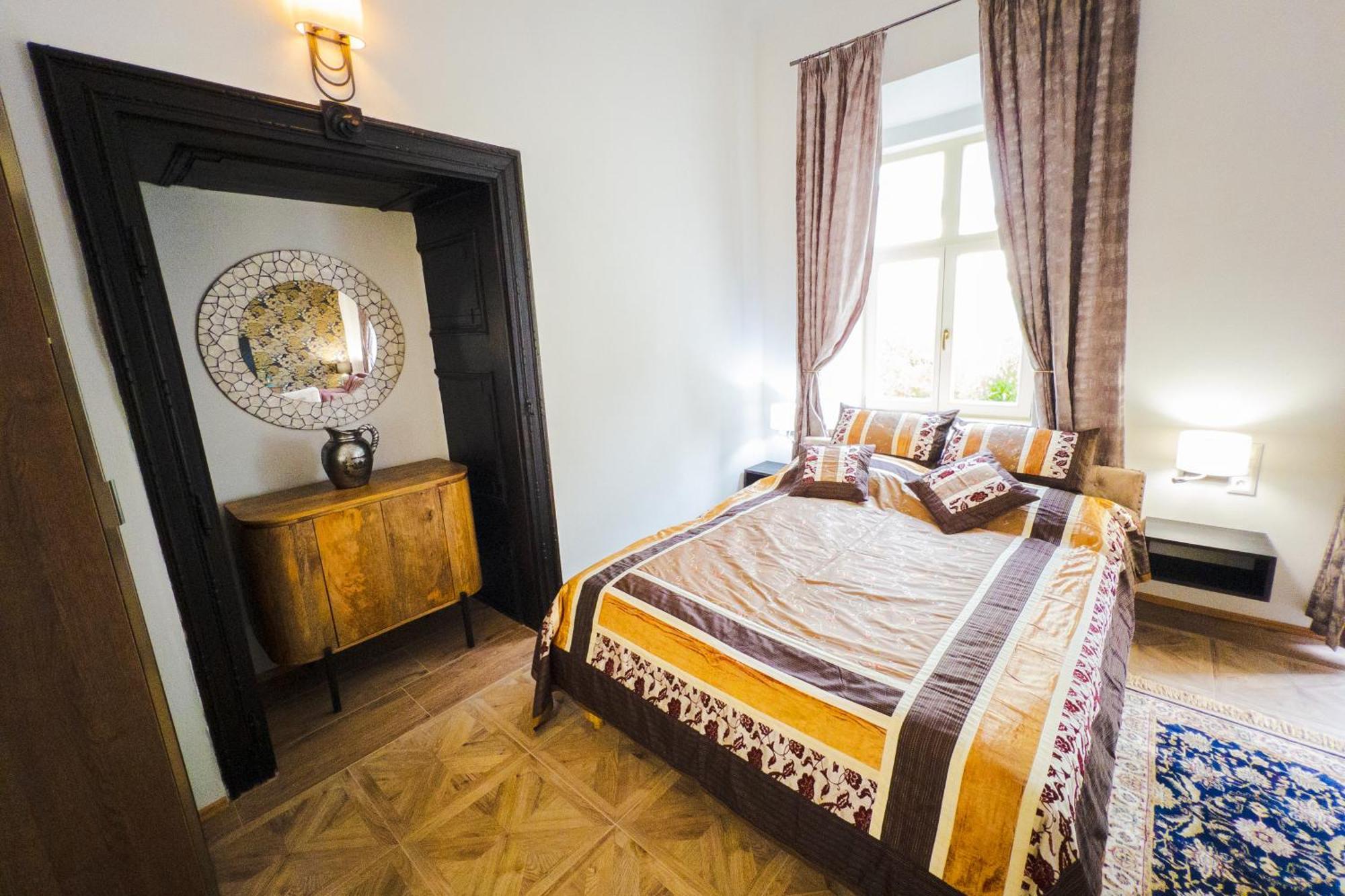 Opera Apartments Banská Štiavnica エクステリア 写真