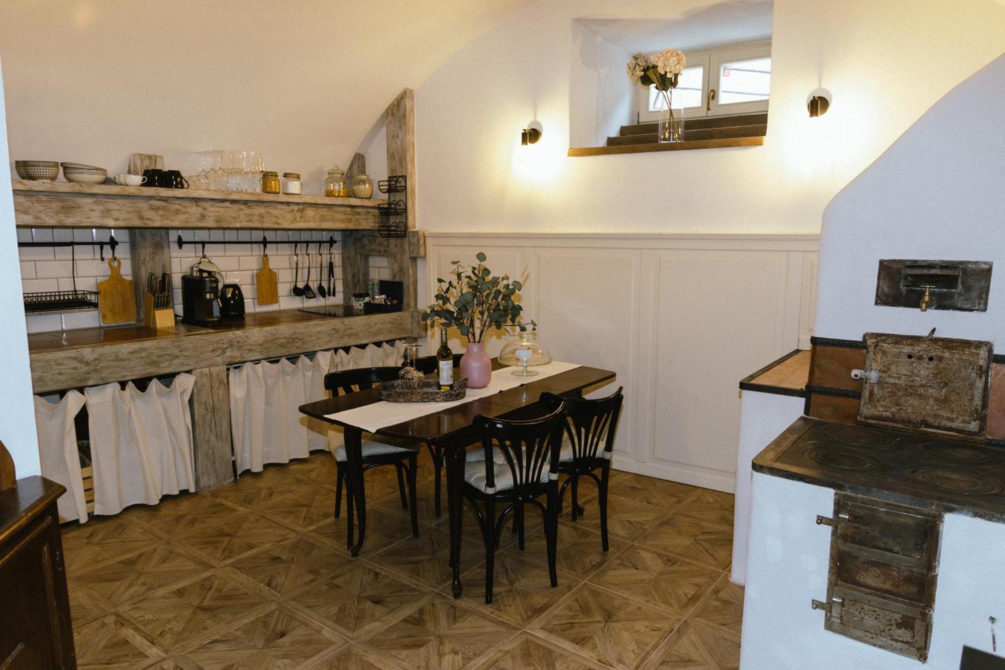 Opera Apartments Banská Štiavnica エクステリア 写真