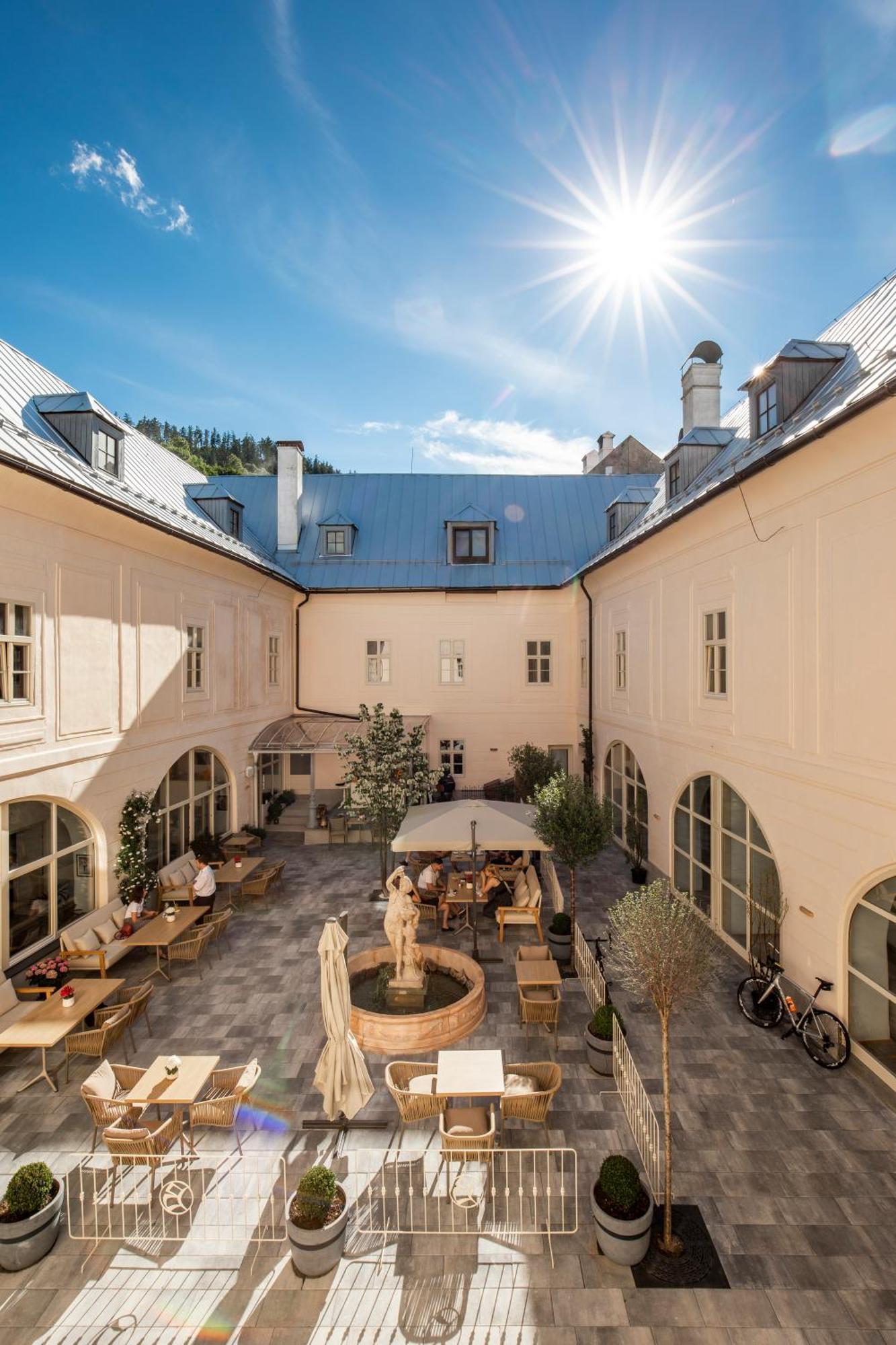 Opera Apartments Banská Štiavnica エクステリア 写真